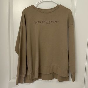 small bass pro crewneck
